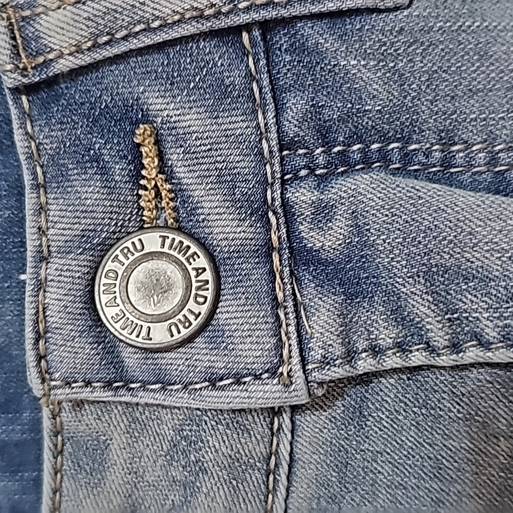 Mid Rise Shorts - Picture 2 of 6